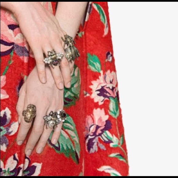 Gucci Bee Ring with Crystals Pearl with Box - Picture 7 of 7